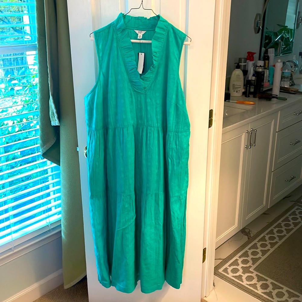 Crown &Ivey 2x NWT dress
